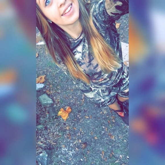 Profile Picture of Brandi Collison (@bcollison01) on Poshmark