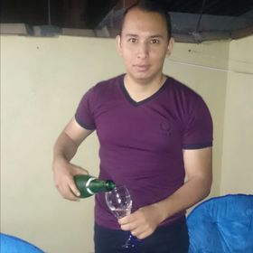 Profile Picture of Walter Clavijo (@waleanclacar) on Pinterest