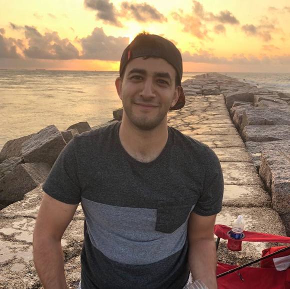 Profile Picture of Matt Qutami (@matty3694) on Poshmark