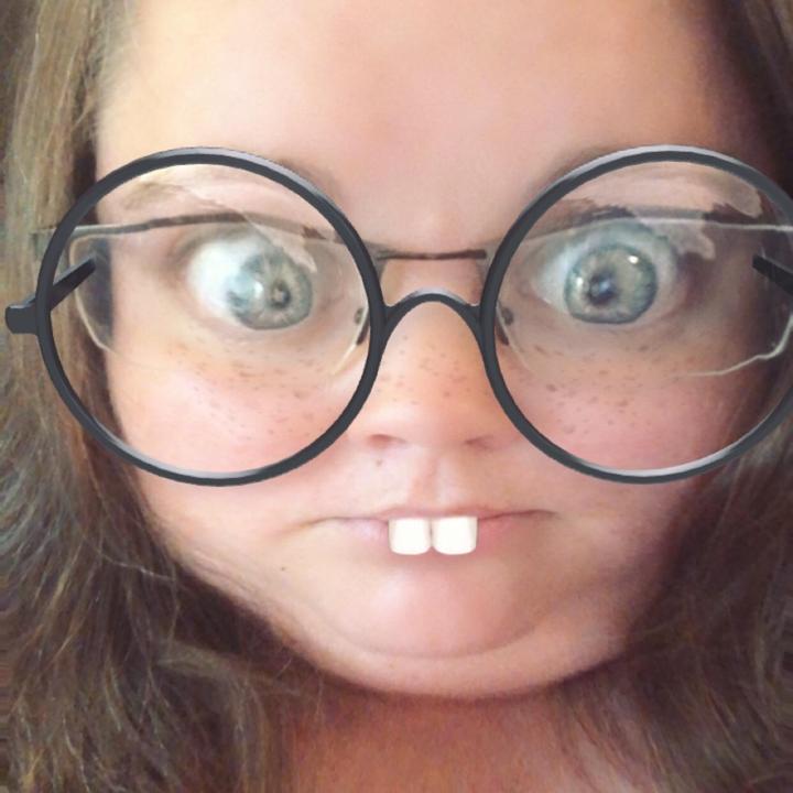 Profile Picture of Kelli Hanson (@@kellihanson211) on Tiktok
