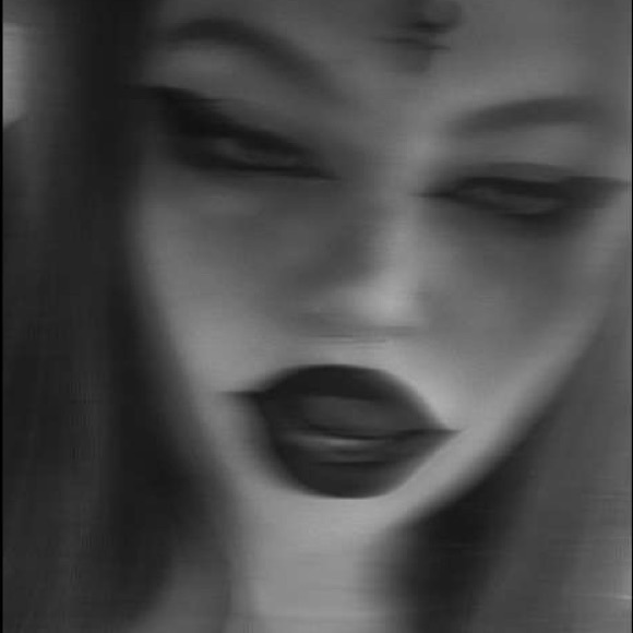 Profile Picture of Julianna Burgess (@xjuliannab) on Poshmark