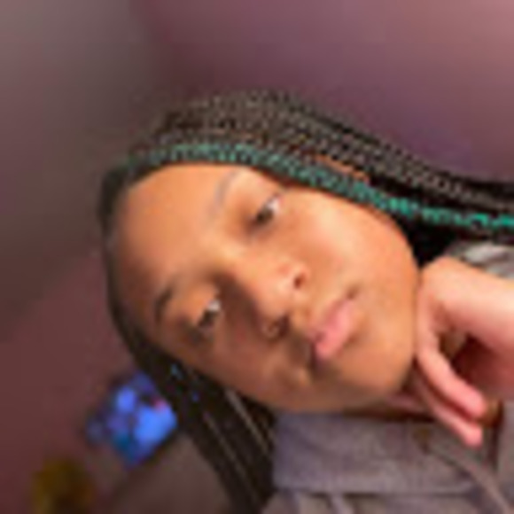 Profile Picture of Price Jasmine (@pricejasmine) on Poshmark