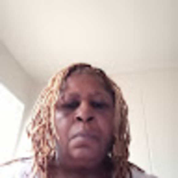 Profile Picture of Gladys Branch (@gladysbranch74) on Poshmark