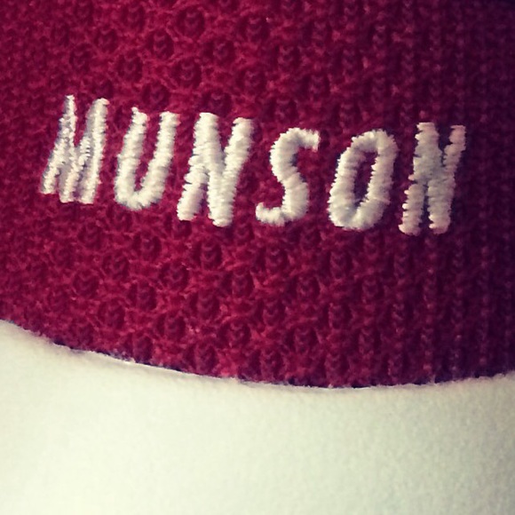 Profile Picture of Aaron Munson (@aaronmunson) on Poshmark