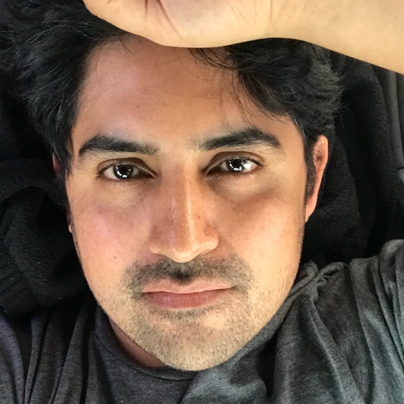 Profile Picture of Miguel Quevedo (@mikekevedo) on Poshmark