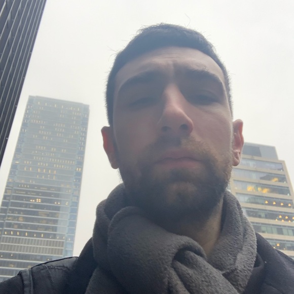 Profile Picture of David Altman (@weezyf90) on Poshmark