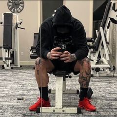 Profile Picture of thomas (@thomastich2) on Tiktok