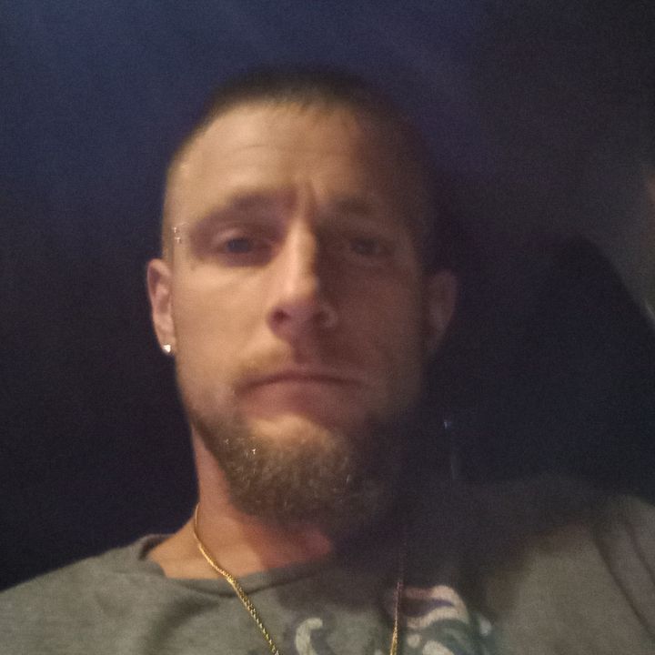 Profile Picture of Robert Vandermarkt (@robbyrocksontiktok) on Tiktok