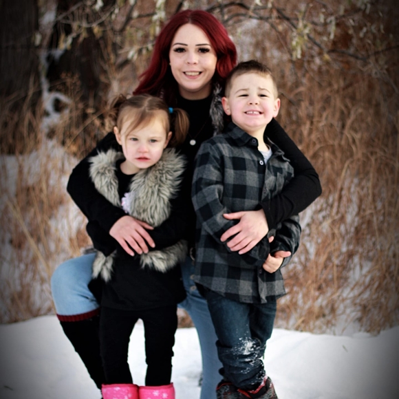 Profile Picture of Jessica Pridgeon (@jessicapridgeon) on Poshmark