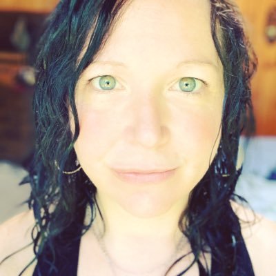 Profile Picture of Kate Hanson Foster (@khansonfoster) on Twitter