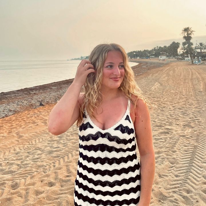 Profile Picture of jeannedbw (@jeannedbw) on Tiktok