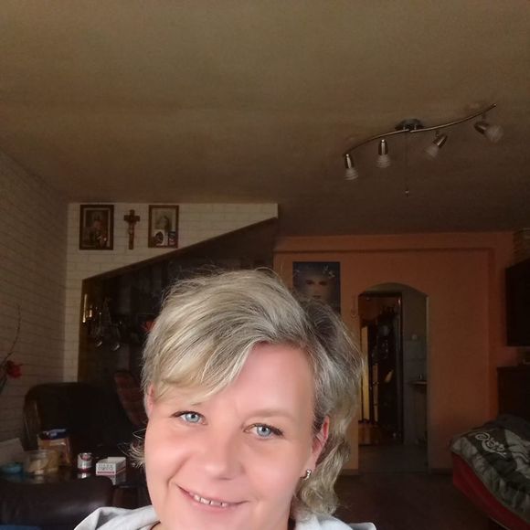 Profile Picture of Dorota Dzidek (@dzidekdorota5) on Poshmark