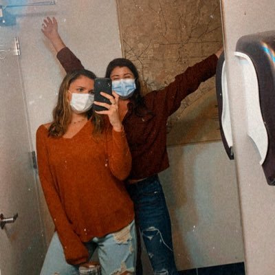 Profile Picture of Grace (@gracelienemann) on Twitter