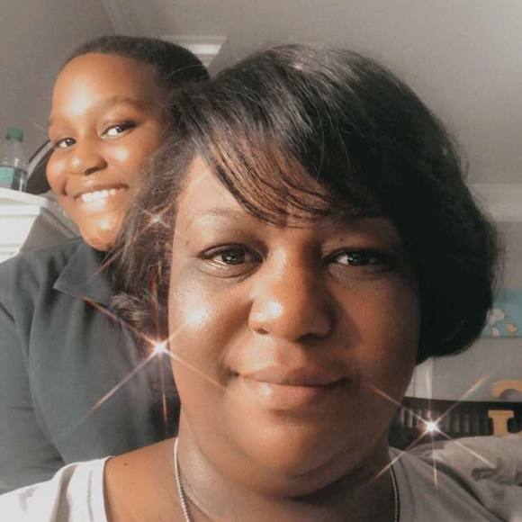 Profile Picture of Takeeya Reliford (@majo2352) on Poshmark