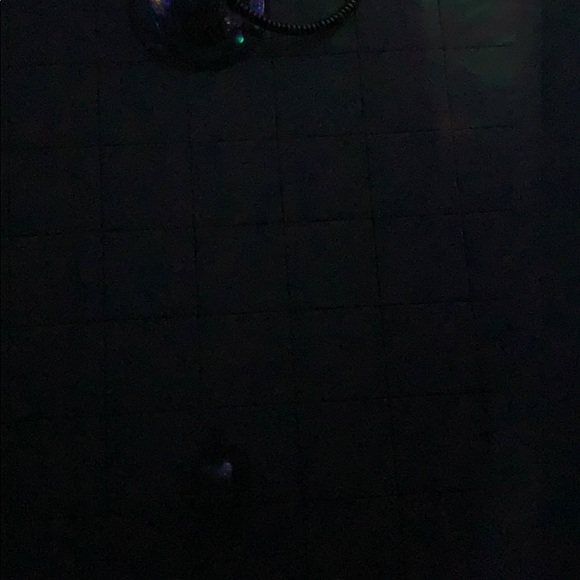 Profile Picture of Issiah Alberto-tomasura (@itsyahboi661) on Poshmark