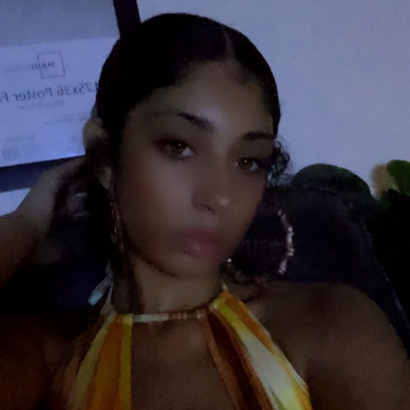 Profile Picture of Tamiece Ifft (@tamiea484) on Poshmark