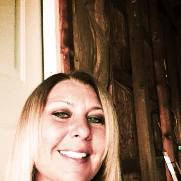 Profile Picture of Misty Kobow (@princesspugs) on Poshmark