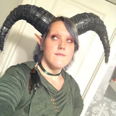Profile Picture of Rose Pickrell (@emptybliss006) on Twitter