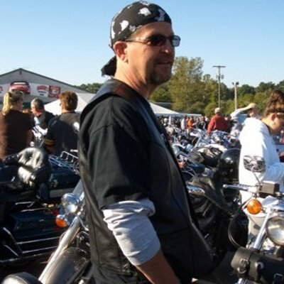 Profile Picture of Ken Faulkner (@4ever3rcr) on Twitter
