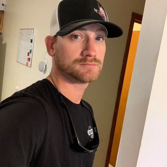 Profile Picture of Jesse Yarbrough (@jesse_yarbrough) on Poshmark