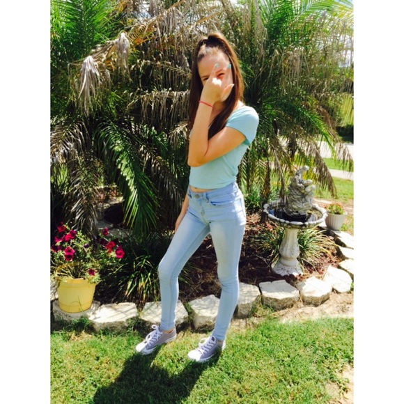 Profile Picture of Cassidy Self (@self2002) on Poshmark