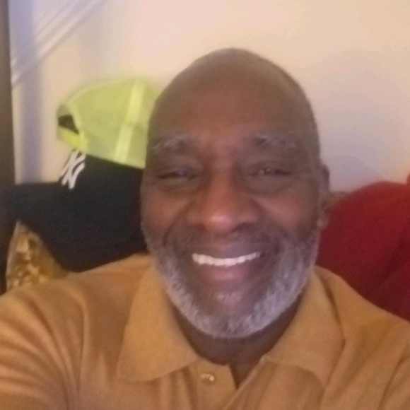 Profile Picture of Howard Cook (@bullett444) on Poshmark