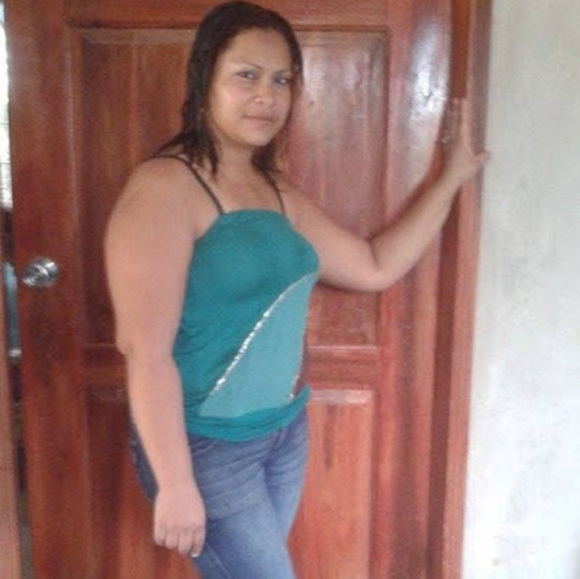 Profile Picture of Iris Dominguez (@irdominguez30) on Poshmark