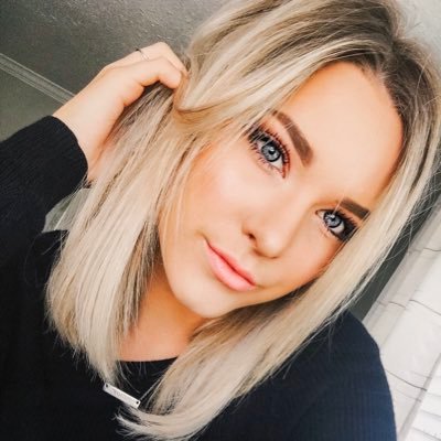 Profile Picture of Cass (@cassiestapleton) on Twitter