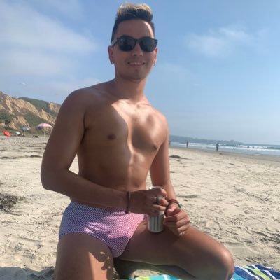 Profile Picture of Josh Marcelo (@sickhangs) on Twitter