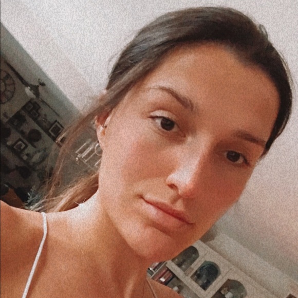 Profile Picture of Jamie Mcdougall (@jamiemcdouga480) on Poshmark