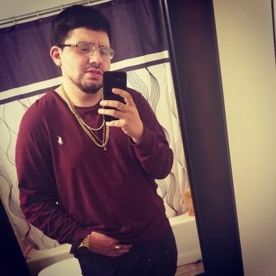 Profile Picture of Isaac Andrew Serna (@hellyeahdrew) on Twitter