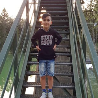 Profile Picture of Rezai Abdola (@rezai.abdola) on Facebook