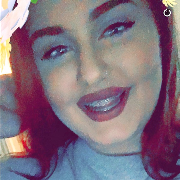 Profile Picture of Lilith Gambardella (@illytillz) on Poshmark