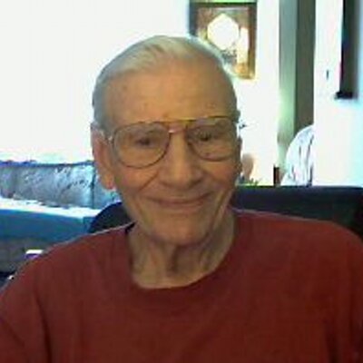 Profile Picture of Joe Strausser (@joezmz) on Twitter