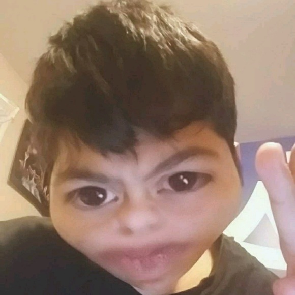 Profile Picture of John Almanza (@johnnyboi303) on Poshmark