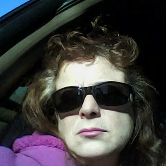 Profile Picture of Donna Marciano capone (@marineparkdonna) on Poshmark