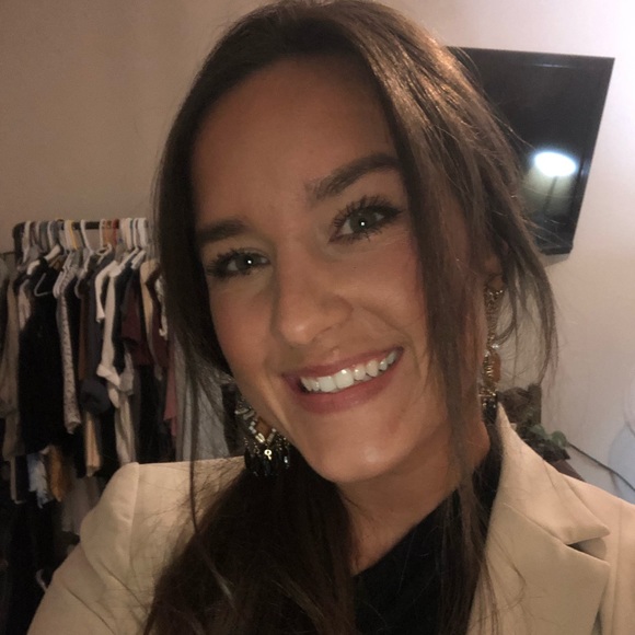 Profile Picture of Haley Morgan (@hms1202) on Poshmark