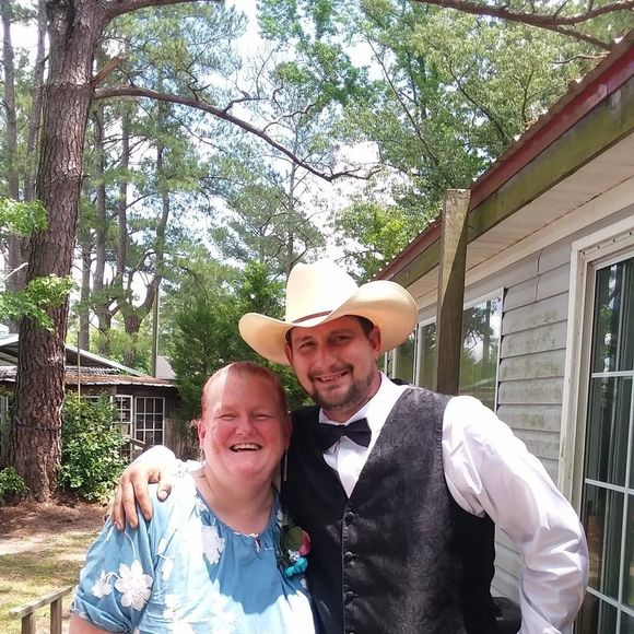 Profile Picture of Debbie Steigerwalt (@hot_momma_2368) on Poshmark