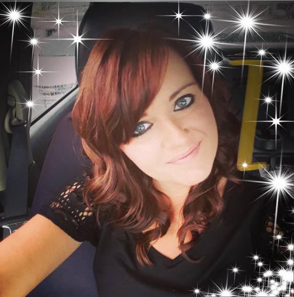 Profile Picture of Michelle Matticks (@shellbell41205) on Poshmark
