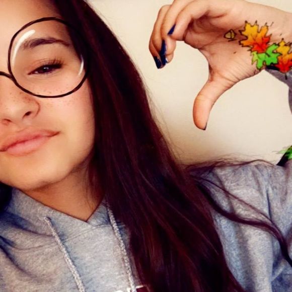 Profile Picture of Barbara Biundo (@barbarabiundo) on Poshmark