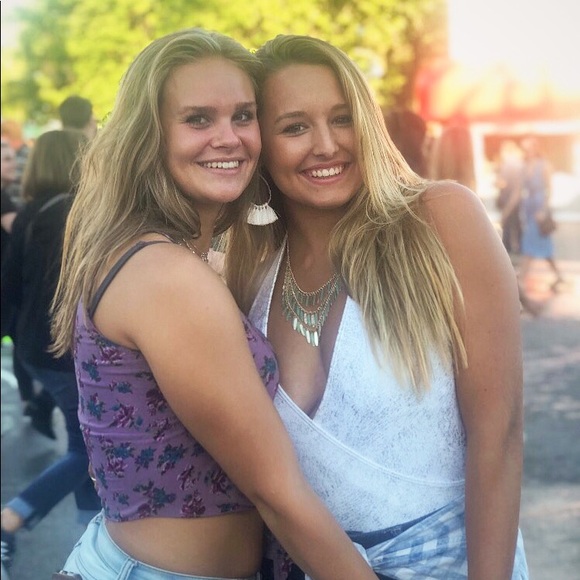 Tori Skaggs - Poshmark Profile Picture of Tori Skaggs (@toriskaggss) on Poshmark