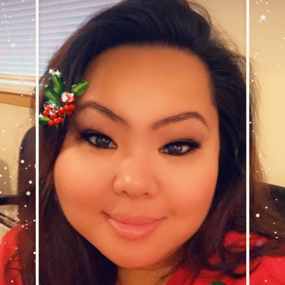 Profile Picture of Collen Garcia (@col_420) on Poshmark