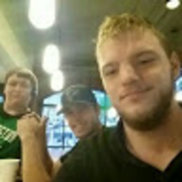 Profile Picture of Matthew Gilbertson (@mattwgilbertson) on Poshmark