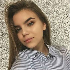 Profile Picture of Rosalie William (@salielliam9) on Pinterest