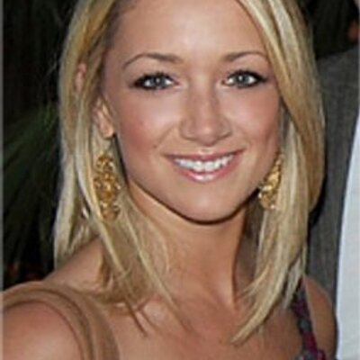 Profile Picture of Jacqueline Helms (@JaxMarie26) on Twitter