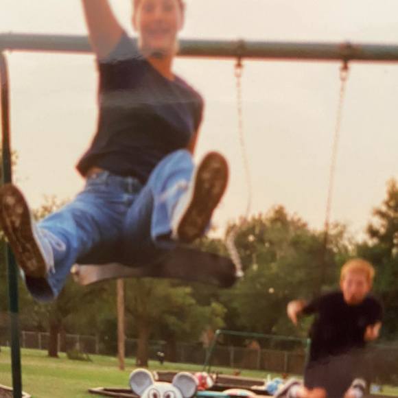 Profile Picture of Laura Barry (@suprbarry) on Poshmark