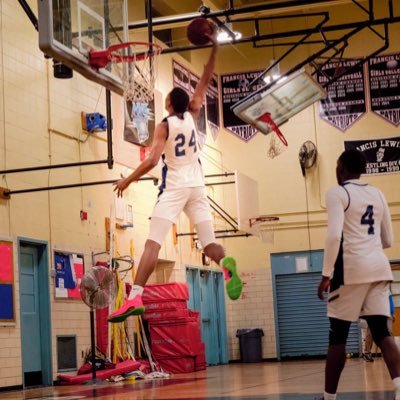 Profile Picture of Edwin Daniel (@EdwinIWS27) on Twitter