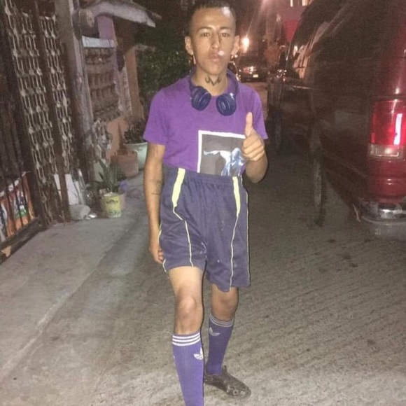 Profile Picture of Jonathan Zamudio (@jonzamudio97) on Poshmark