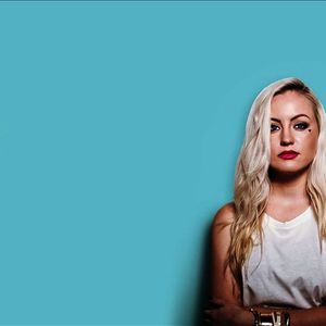 Profile Picture of ♫ ♪ V. Rose™ ♪ ♫ (@vrosemusic) on Myspace