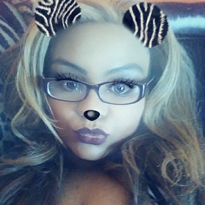 Profile Picture of Stephanie Osborne Smith (@Lulu_loren21) on Twitter